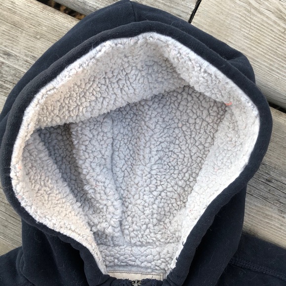 Hollister Hoodie - Picture 2 of 5